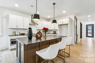 2408 Crestview Dr, Charlotte, NC 28216 - Photo 10