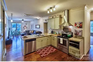 412 Falling Water Ct, Charlotte, NC 28213 - Photo 2