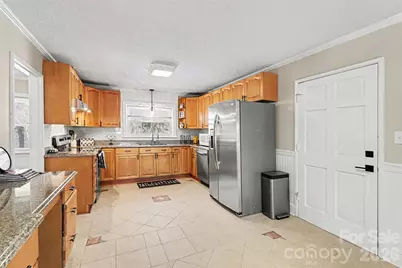 5401 W Sugar Creek Road, Charlotte, NC 28269 - Photo 10