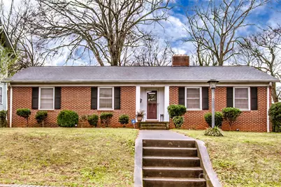 516 S Mulberry Street, Statesville, NC 28677 - Photo 2