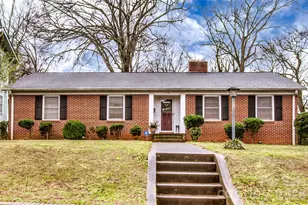 516 S Mulberry St, Statesville, NC 28677 - Photo 2