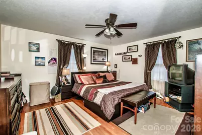 516 S Mulberry Street, Statesville, NC 28677 - Photo 18