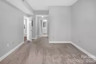 300 W 5th St, Charlotte, NC 28202 - Photo 18