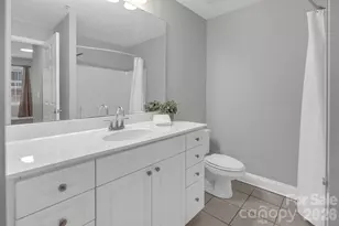 300 W 5th St, Charlotte, NC 28202 - Photo 26