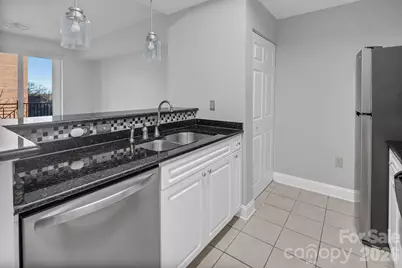 300 W 5th Street #339, Charlotte, NC 28202 - Photo 6