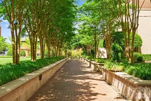 300 W 5th St, Charlotte, NC 28202 - Photo 34