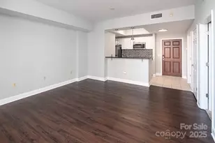 300 W 5th St, Charlotte, NC 28202 - Photo 12