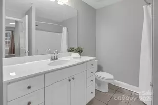300 W 5th St, Charlotte, NC 28202 - Photo 26