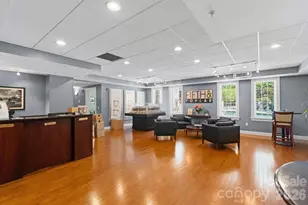 300 W 5th St, Charlotte, NC 28202 - Photo 38