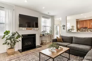 6617 Walton Hall Ct, Waxhaw, NC 28173 - Photo 4