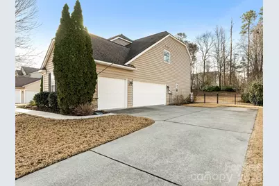6617 Walton Hall Court, Waxhaw, NC 28173 - Photo 34
