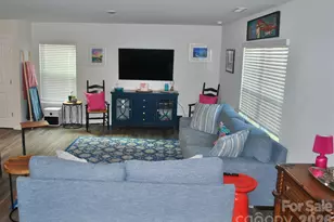 55 Lillian Ln, Hendersonville, NC 28792 - Photo 4