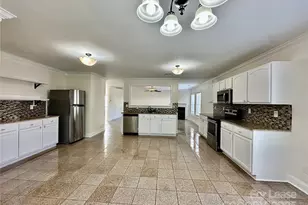 4115 Rosefield Ct, Charlotte, NC 28215 - Photo 12