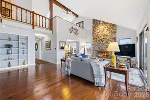 1403 Fleetwood Plaza, Hendersonville, NC 28739 - Photo 8