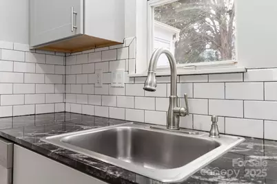 7308 Meadow Glen Drive, Mint Hill, NC 28227 - Photo 14