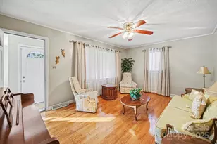 133 S Caldwell Ave, Newton, NC 28658 - Photo 30