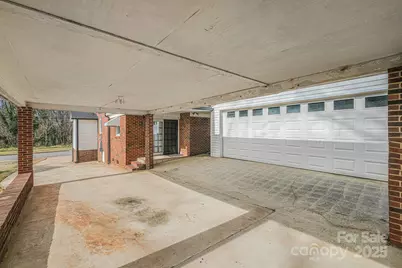 133 S Caldwell Avenue, Newton, NC 28658 - Photo 42