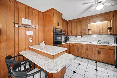 133 S Caldwell Avenue, Newton, NC 28658 - Photo 20