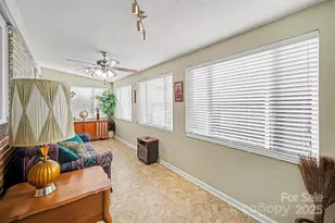 133 S Caldwell Ave, Newton, NC 28658 - Photo 34