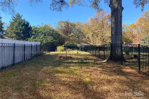 3222 Sam Wilson Rd, Charlotte, NC 28214 - Photo 2