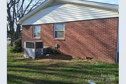 208 Panaview Drive, Gaffney, SC 29341 - Photo 4