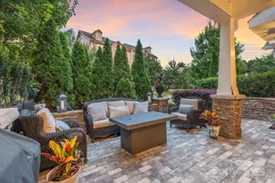 748 Amalfi Dr, Davidson, NC 28036 - Photo 2