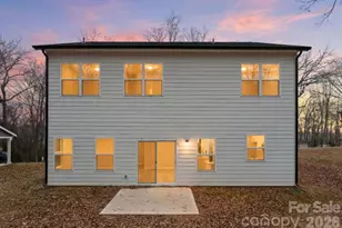 8821 Dogwood Dr, Charlotte, NC 28215 - Photo 30