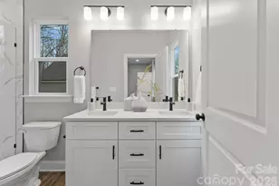 8821 Dogwood Dr, Charlotte, NC 28215 - Photo 18