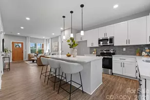 8821 Dogwood Dr, Charlotte, NC 28215 - Photo 6