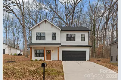 8821 Dogwood Drive, Charlotte, NC 28215 - Photo 1