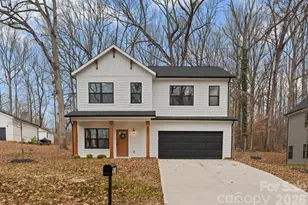 8821 Dogwood Dr, Charlotte, NC 28215 - Photo 1