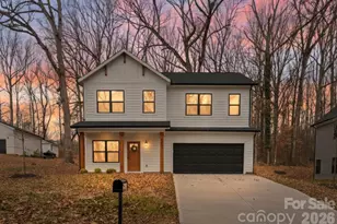 8821 Dogwood Dr, Charlotte, NC 28215 - Photo 1