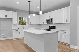 8823 Dogwood Dr, Charlotte, NC 28215 - Photo 8