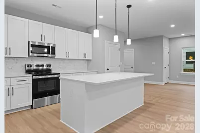 8823 Dogwood Drive, Charlotte, NC 28215 - Photo 4