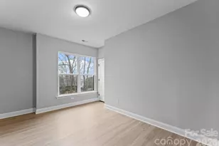 8823 Dogwood Dr, Charlotte, NC 28215 - Photo 20