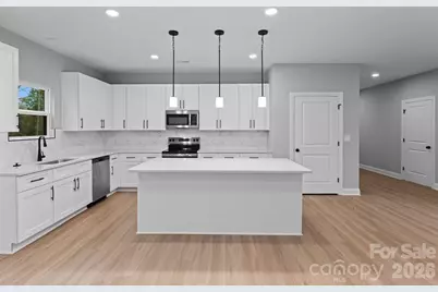 8823 Dogwood Drive, Charlotte, NC 28215 - Photo 2