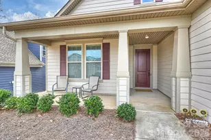 9610 Cresswind Blvd, Charlotte, NC 28215 - Photo 2