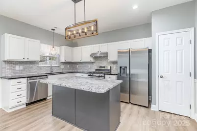 4004 Christine Lane #E, Waxhaw, NC 28173 - Photo 6