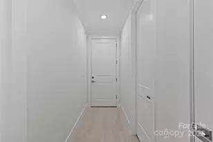 8804 Casa Lake Dr, Charlotte, NC 28215 - Photo 38