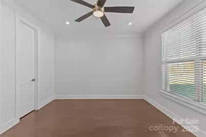 8804 Casa Lake Drive, Charlotte, NC 28215 - Photo 36