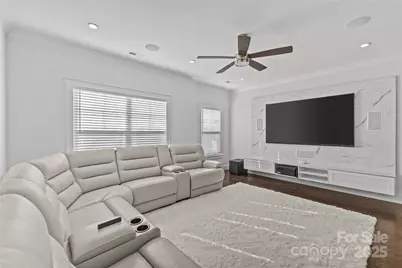 8804 Casa Lake Drive, Charlotte, NC 28215 - Photo 32