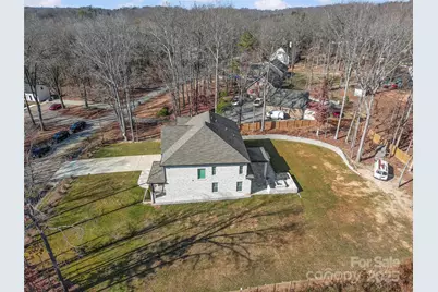 8804 Casa Lake Drive, Charlotte, NC 28215 - Photo 44