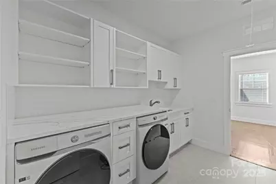 8804 Casa Lake Drive, Charlotte, NC 28215 - Photo 26