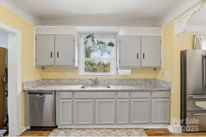 318 N Academy Street, Mooresville, NC 28115 - Photo 14