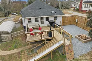 318 N Academy St, Mooresville, NC 28115 - Photo 6