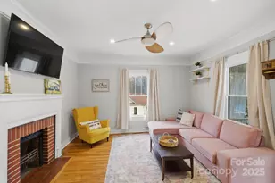 318 N Academy St, Mooresville, NC 28115 - Photo 2