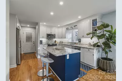 13401 Harbor Oaks Lane, Charlotte, NC 28278 - Photo 8