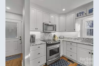 13401 Harbor Oaks Lane, Charlotte, NC 28278 - Photo 10