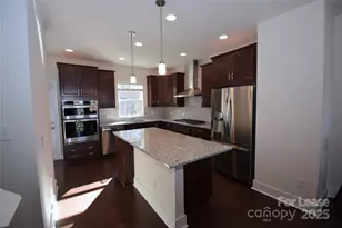 2813 Grand Union Way, Charlotte, NC 28209 - Photo 6