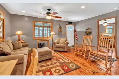 5171 Edgemont Road, Collettsville, NC 28611 - Photo 10